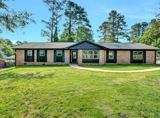 200 Ladbroke Rd, Greenville, SC 29615