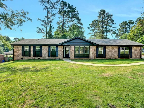 200 Ladbroke Rd, Greenville, SC 29615