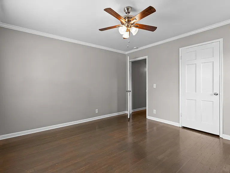 204 Haney Dr — Photo 19