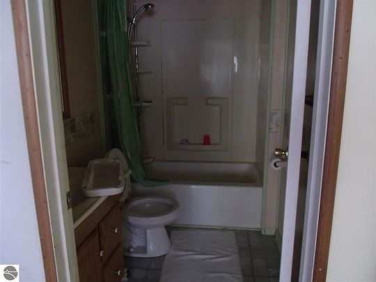 3rd image of 2413 Karen Dr