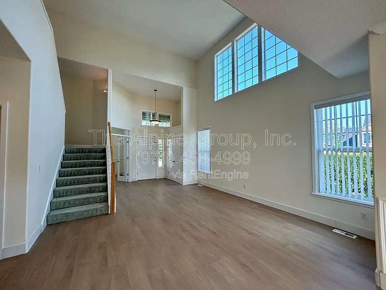 351 NW Kotrik Pl — Photo 13