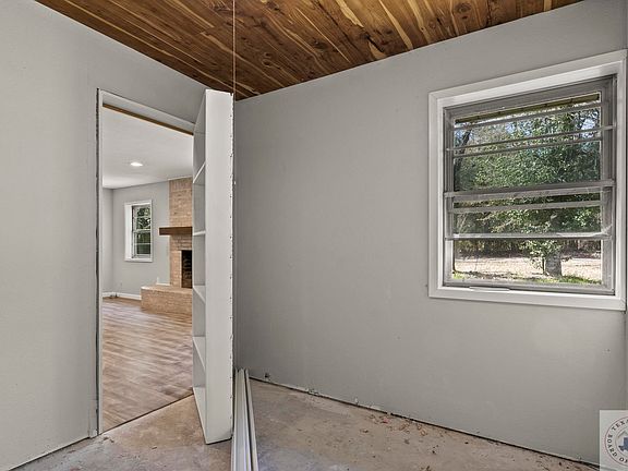 5th image of 1366 County Road 4207
