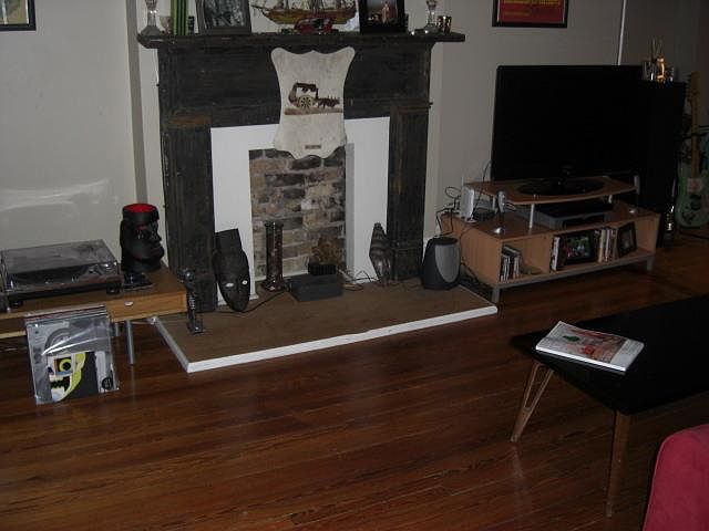 1st image of 2543 W Walton St APT 3