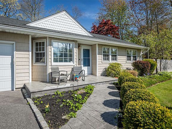 3rd image of 83 Byron Way