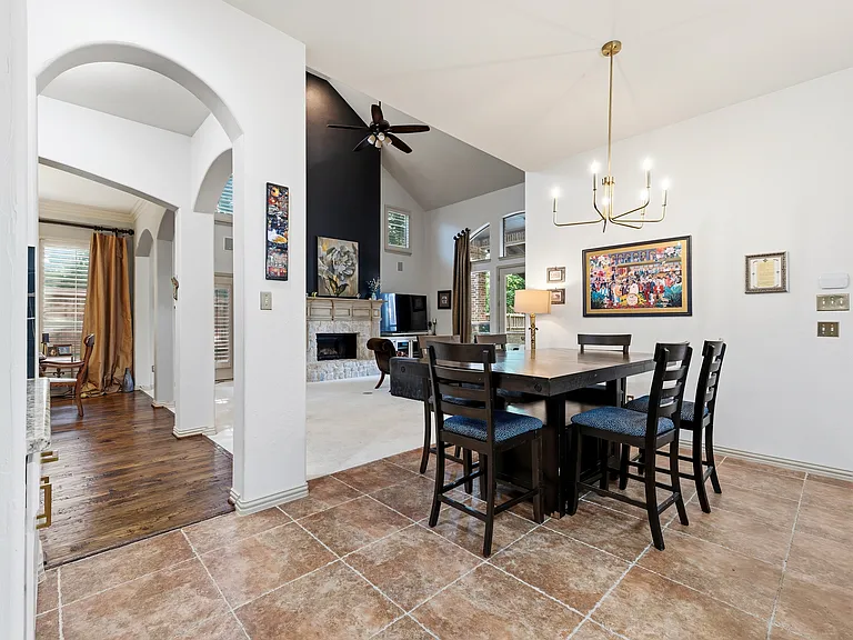 2948 Clearfork Trl — Photo 35