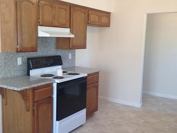 3rd image of 1129 Wren Dr