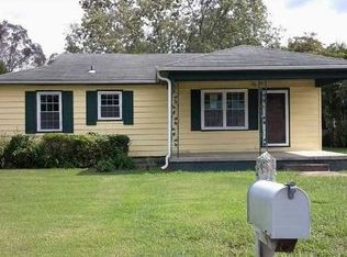 720 Green Acres Dr, Talladega, AL 35160