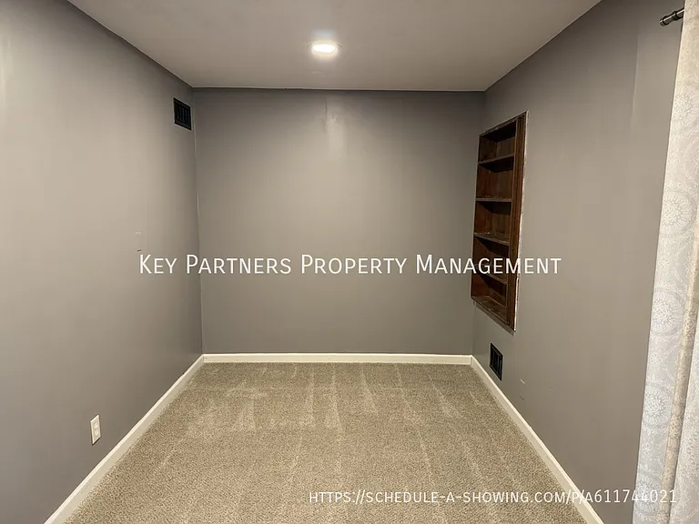 821 S Edgemere Dr — Photo 13