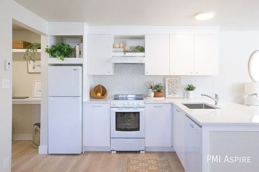 1 Bedroom 1 Bathroom Apartment in Denver — Photo 2