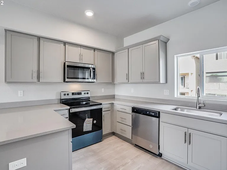 4309 Hazelair Ln — Photo 8