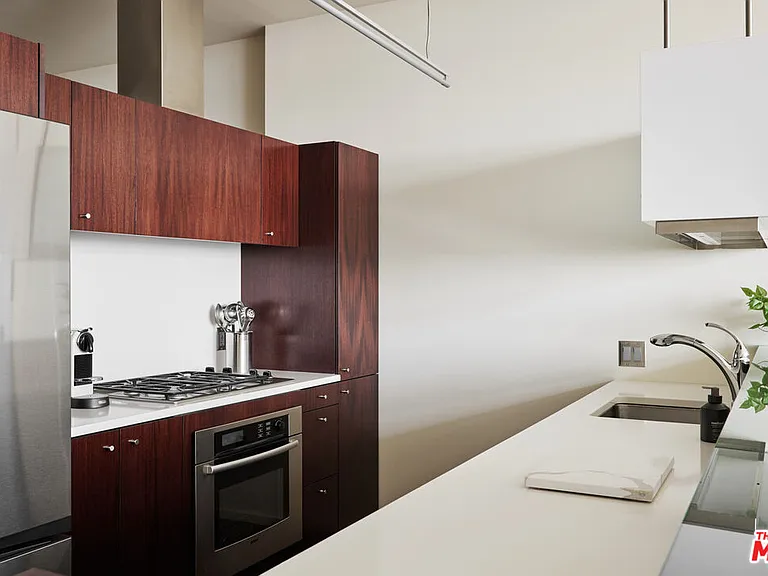 1155 S Grand Ave #1307 — Photo 10