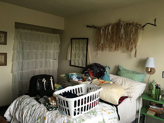 5th image of 106 Banff Dr APT 318