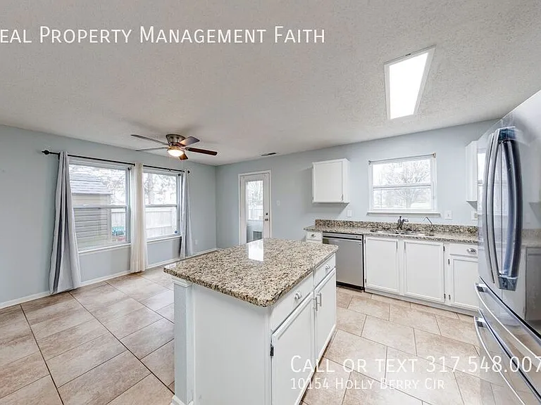 10154 Holly Berry Cir — Photo 15