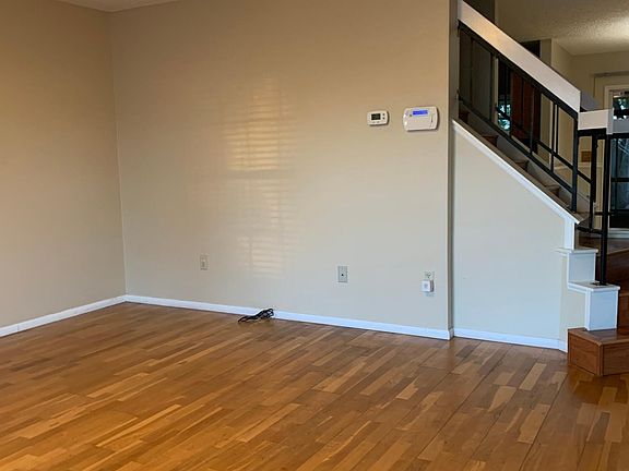 3rd image of 2811 Boulder Falls Ct