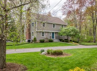 15 Bridle Trl, Ridgefield, CT 06877
