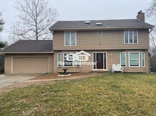 9601 Olmstead Rd, Kansas City, MO 64134