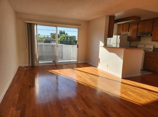 11825 Courtleigh Dr APT 205, Los Angeles, CA 90066