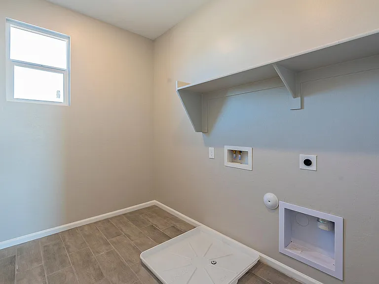 1434 E Pisa Dr — Photo 35