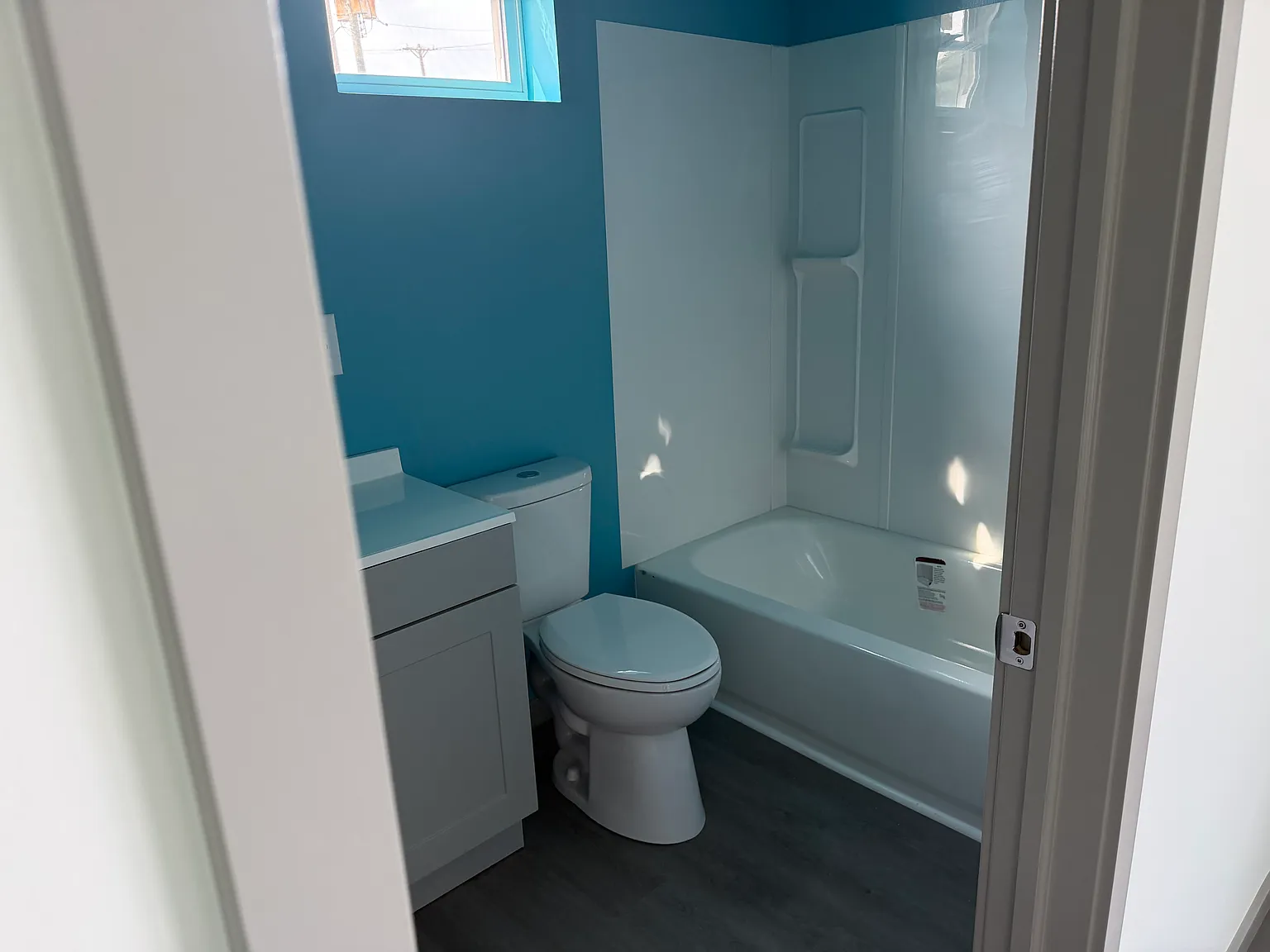 3 bed, 1200 sqft, $1,900 — Photo 4