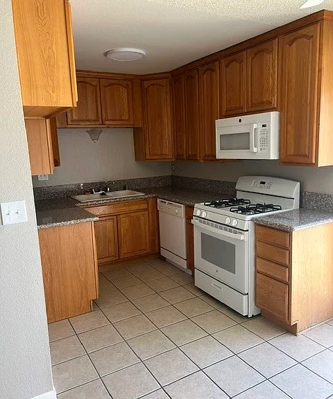 1060 E Foothill Blvd — Photo 3