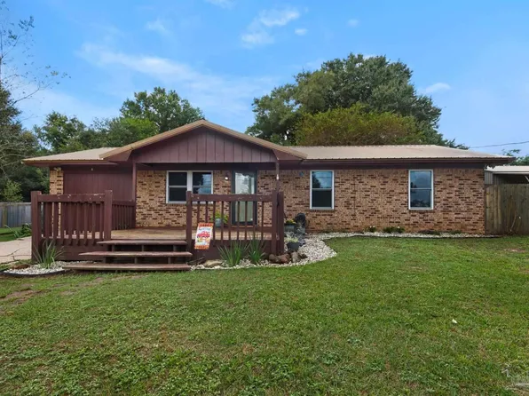 1425 McKenzie Rd, Cantonment, FL 32533