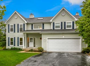 580 Trestle Ct, Grayslake, IL 60030