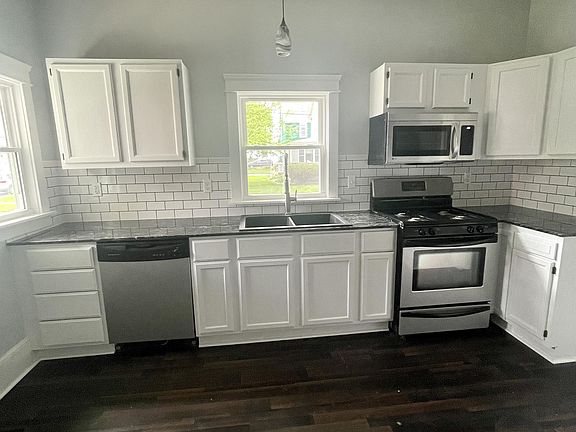 3rd image of 29-31 W Main St