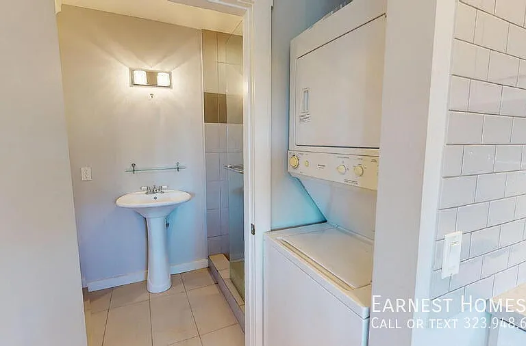 2256 Ewing St — Photo 14