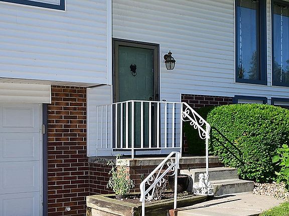 3rd image of 12811 Ogden St
