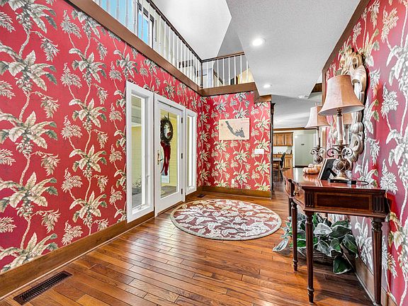 3rd image of 1064 Perch Dr