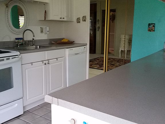 4th image of 68-615 Farrington Hwy APT 25B