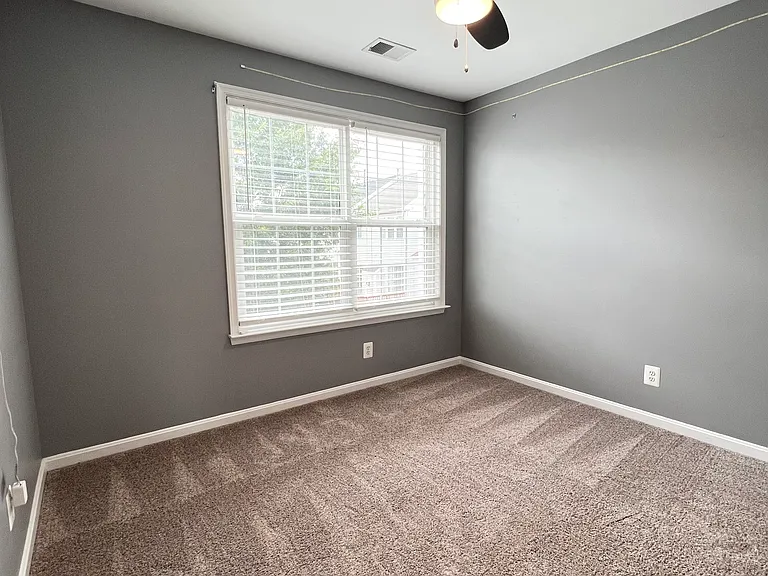 22464 Maison Carree Sq — Photo 16