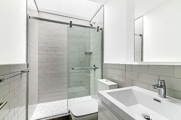 Rented by Cooper & Cooper Real Estate | media 9