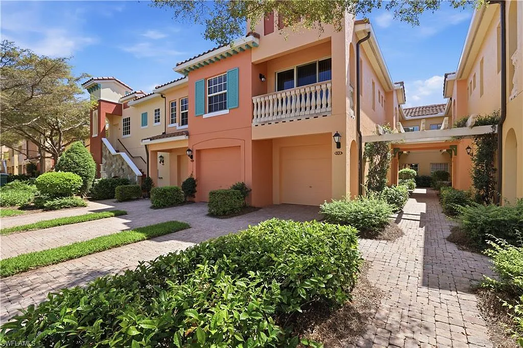 2 bed, 2.0 bath, 1660 sqft, $5,500 — Photo 1