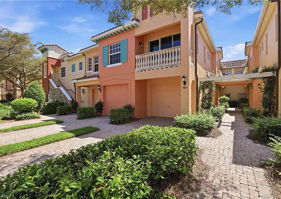 8601 Piazza Del Lago Cir #203
