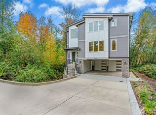 15001 NE 8th St, Bellevue, WA 98007