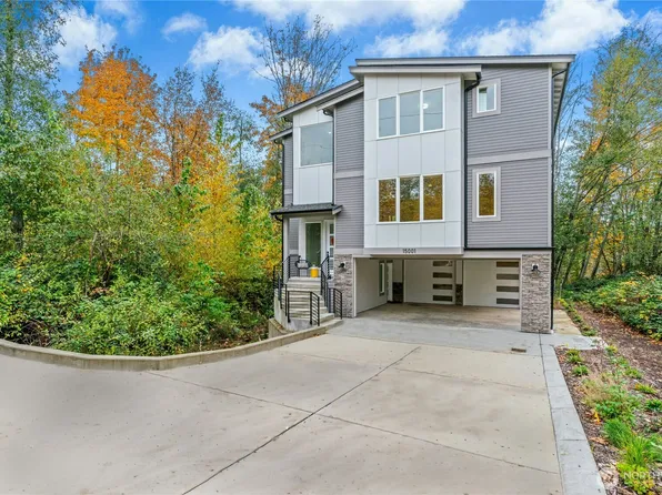 15001 NE 8th Street, Bellevue, WA 98007