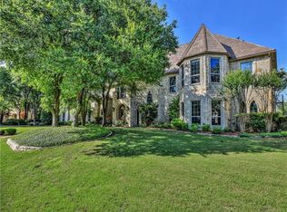 6717 Oak Hill Dr, Fort Worth, TX 76132