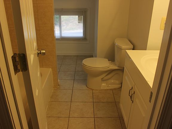 5th image of 1620 Marshall Ave