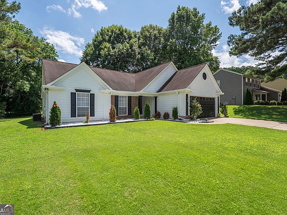 4th image of 4019 Pin Oak Trl