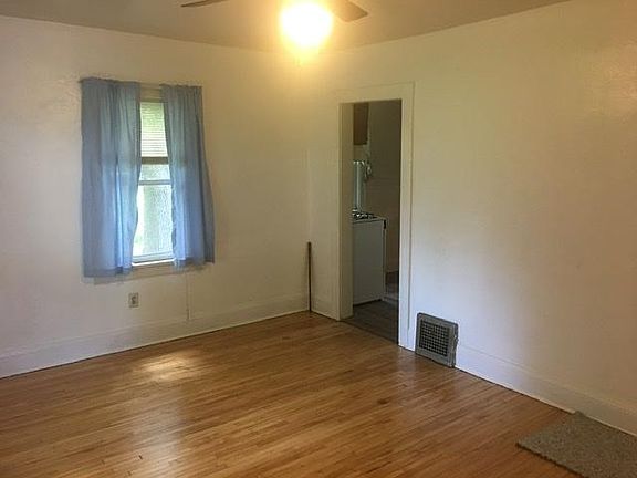 3rd image of 3558 Van Buren St NE
