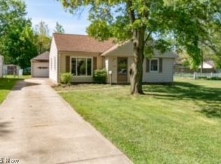 7730 Dahlia Dr, Mentor On The Lake, OH