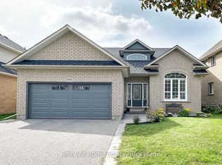 2096 Stornoway St, Oshawa, ON L1L1C3
