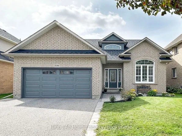 2096 Stornoway St, Oshawa, ON L1L 1C3