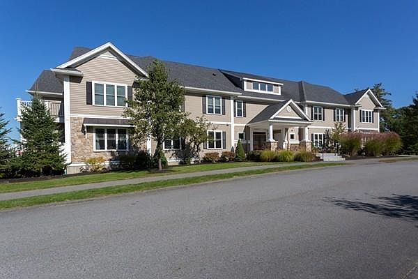 1st image of 522 Eagles Nest Way #522