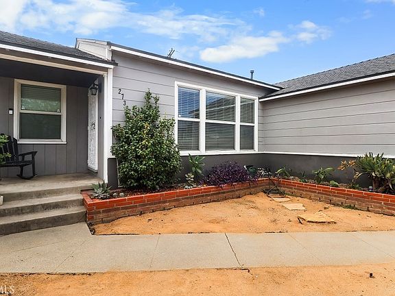 4th image of 2738 Greenmeadow Rd