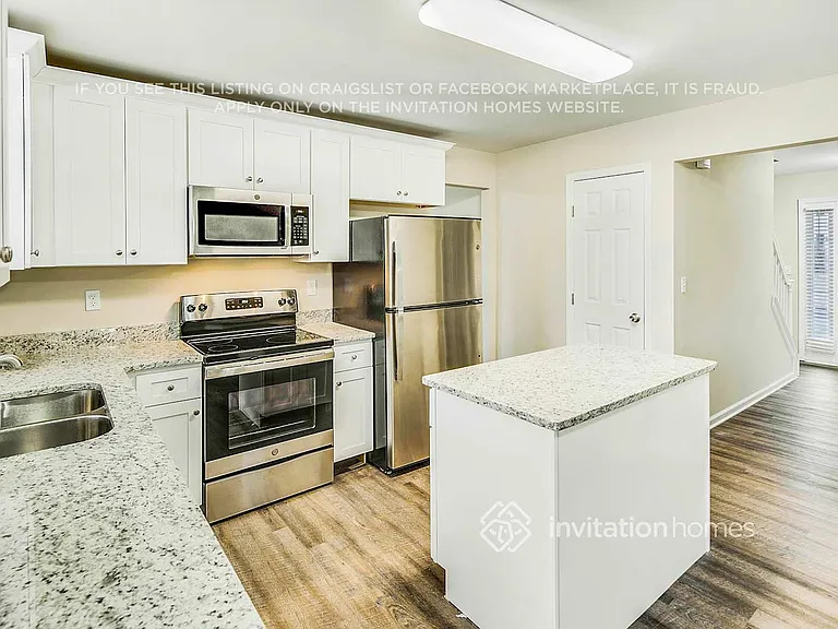 7029 Honey Tree Ln — Photo 12
