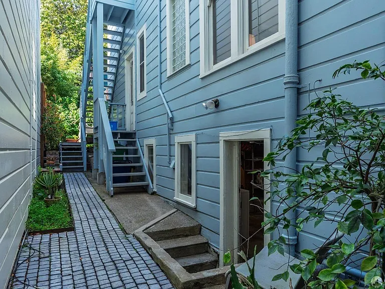 135 Scott St — Photo 22