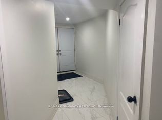 1692 Shade Master Dr #BASEMENT, Pickering, ON L1V 7C4