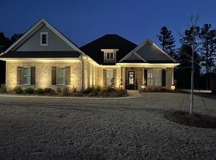 89 Lancelot Ln, Opelika, AL 36801